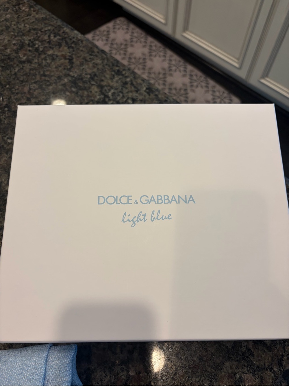Dolce & Gabbana Light Blue Towel with Branded Gift Box - Picture 5 of 5